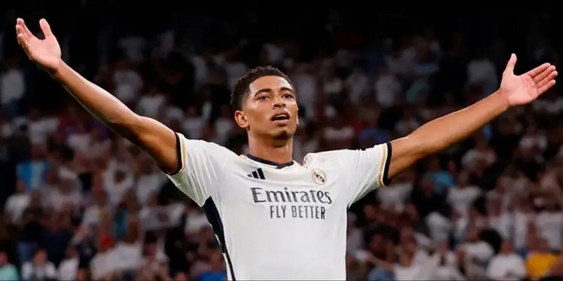 Jude Bellingham hiện thi đấu nổi bật tại Real Madrid